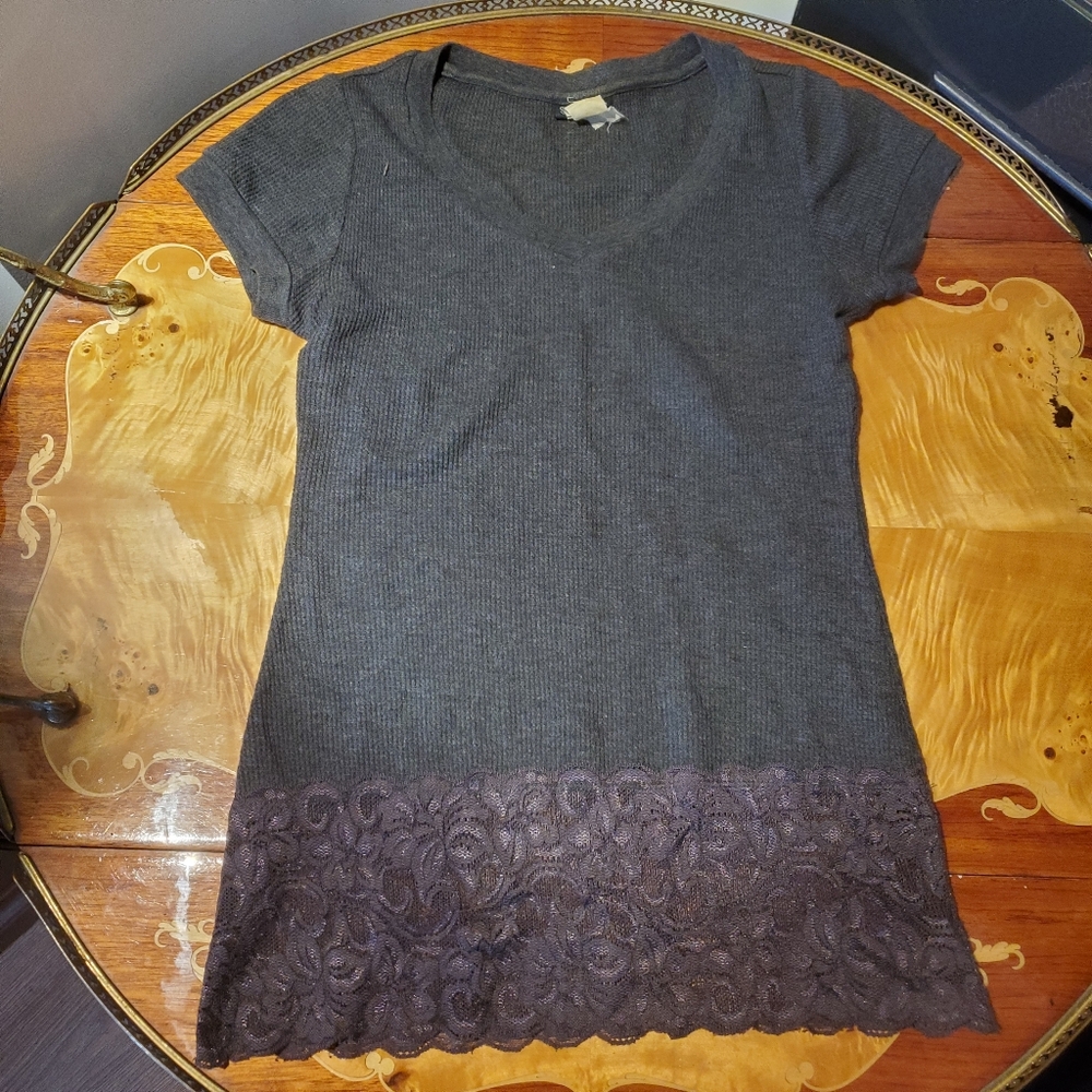 Seduction Y2K V Neck w Lace Bottom Layering